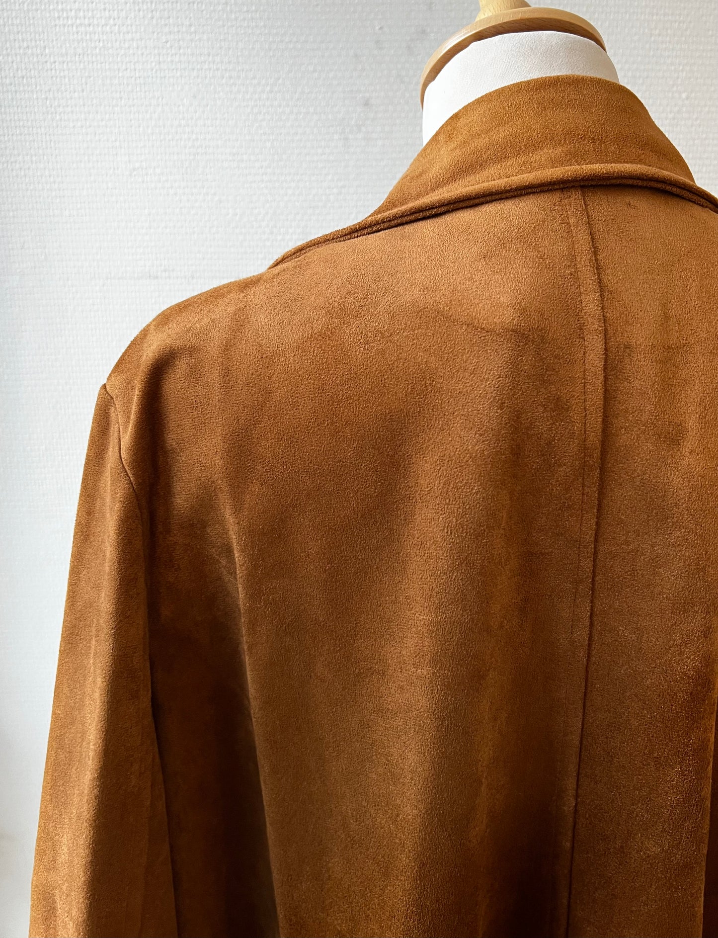 Trench long effet suédine camel