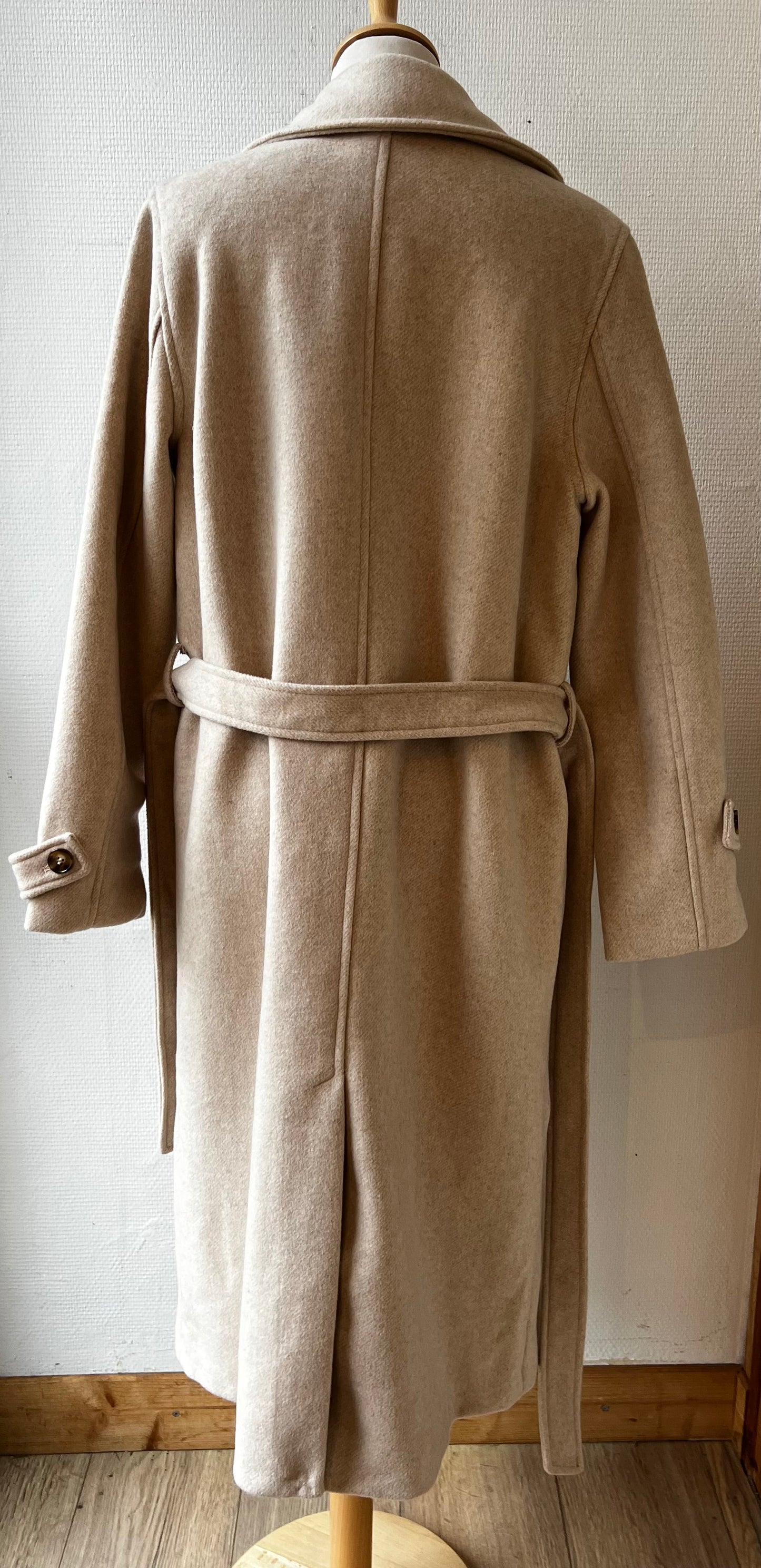 Manteau long en laine beige