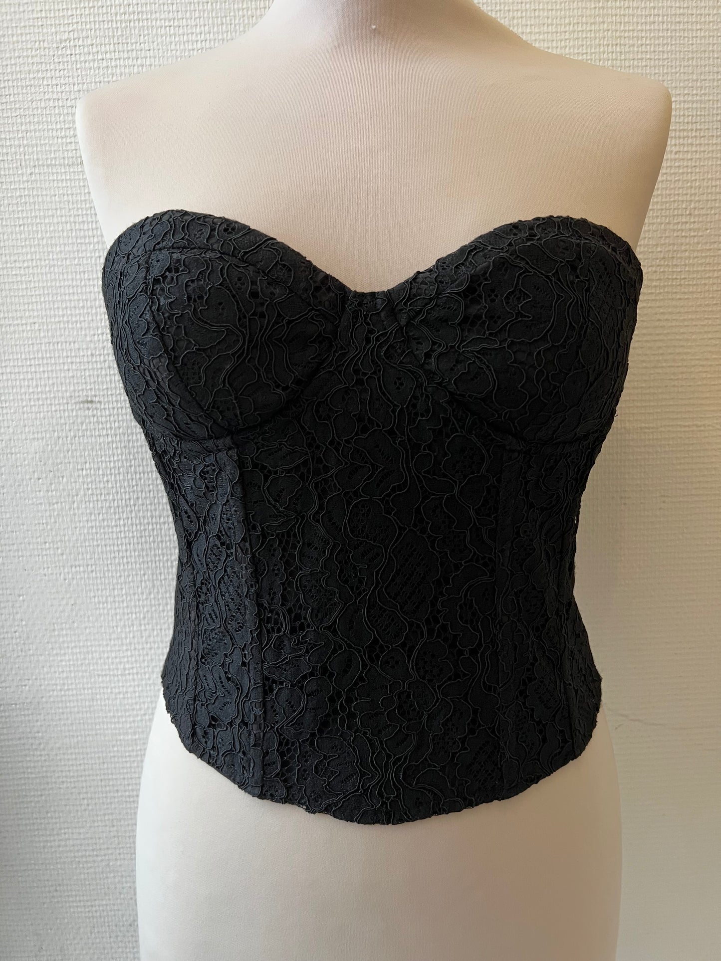 Bustier en dentelle