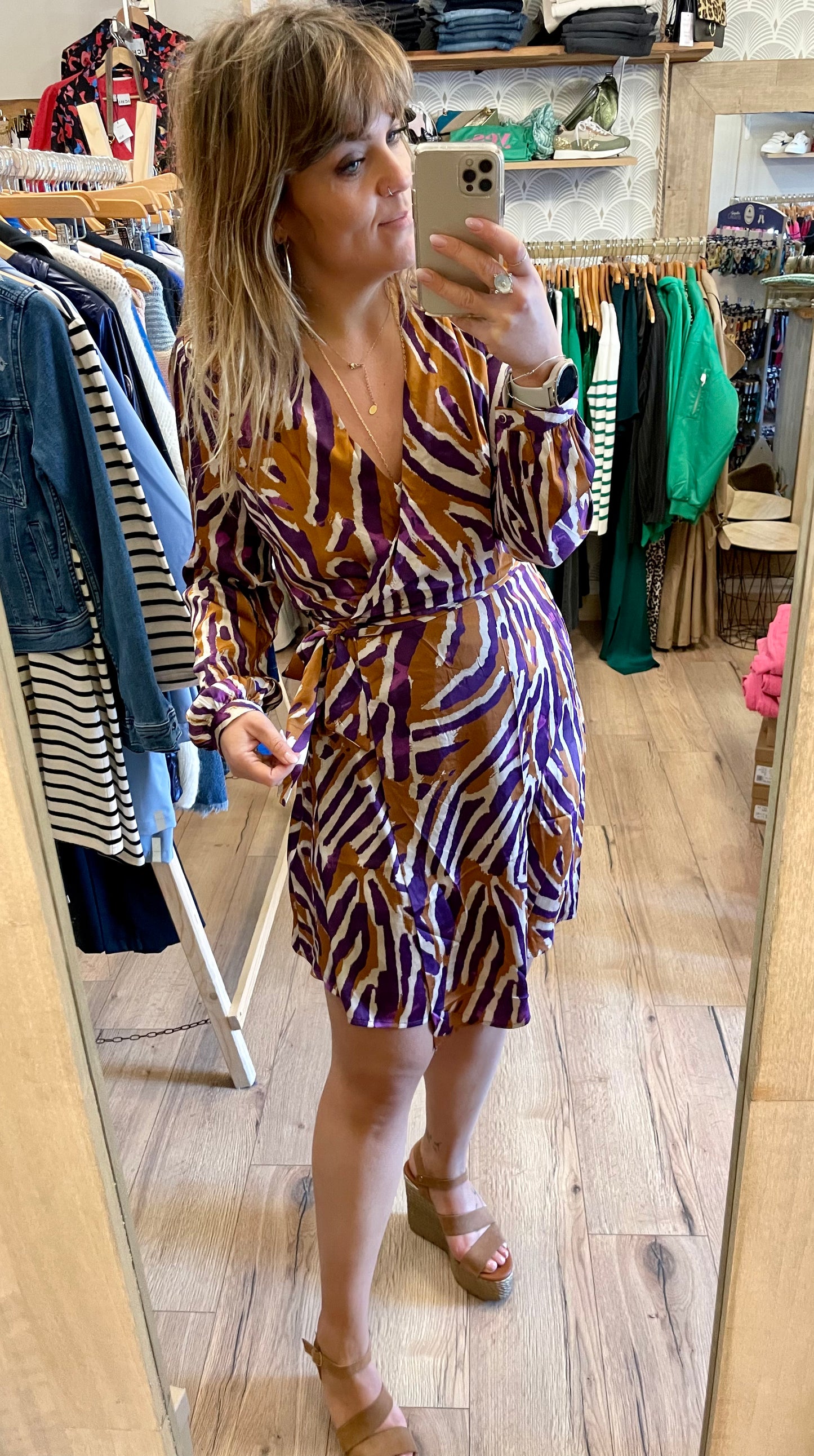 Robe courte cache coeur col v avec noeud motif zebré violet beige marron Printemps été 2023 Mode femme ma petite boutique 50 portbail