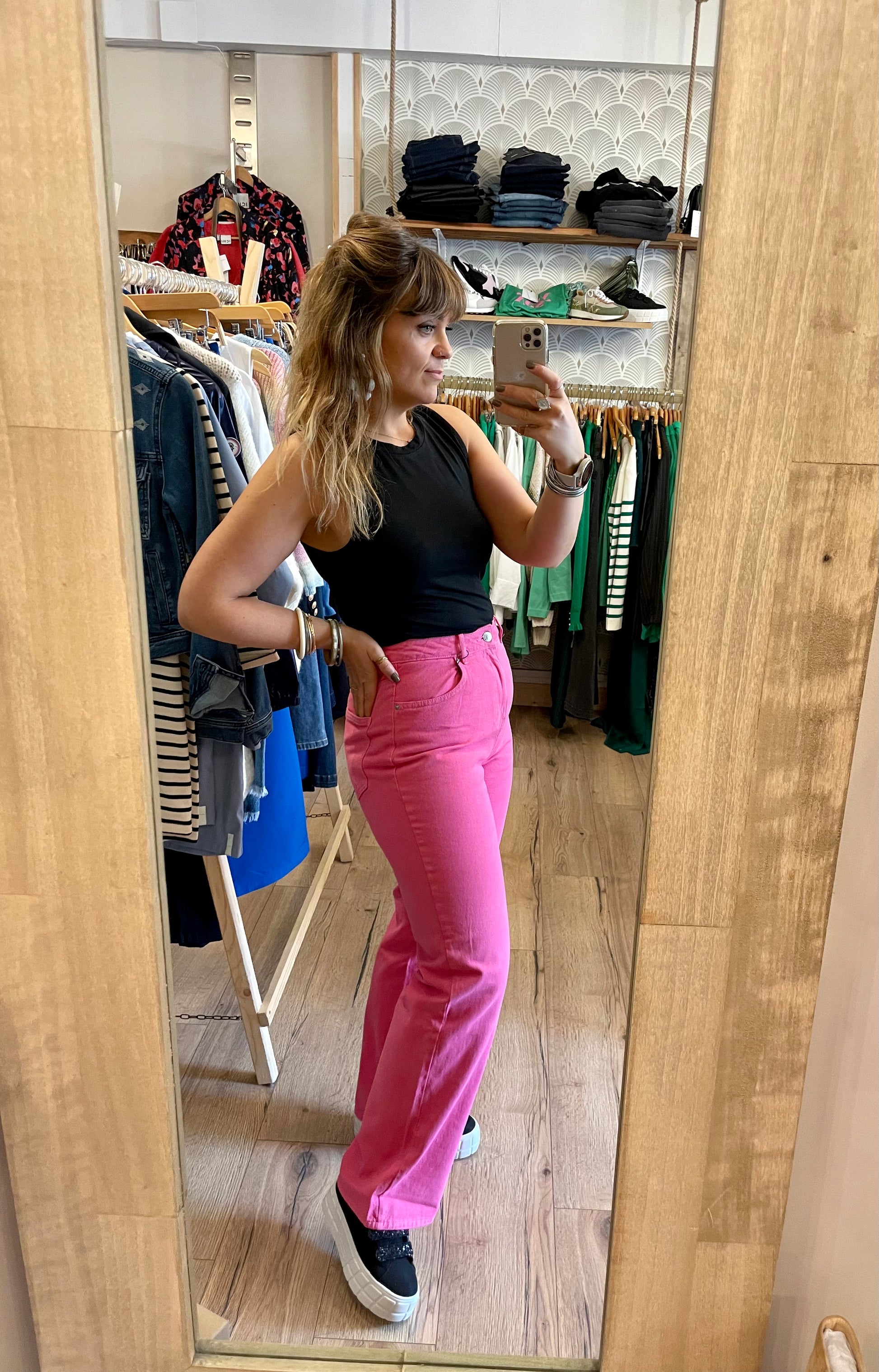 Pantalon jeans rose coupe évasée large Printemps été 2023 Mode femme ma petite boutique 50 portbail