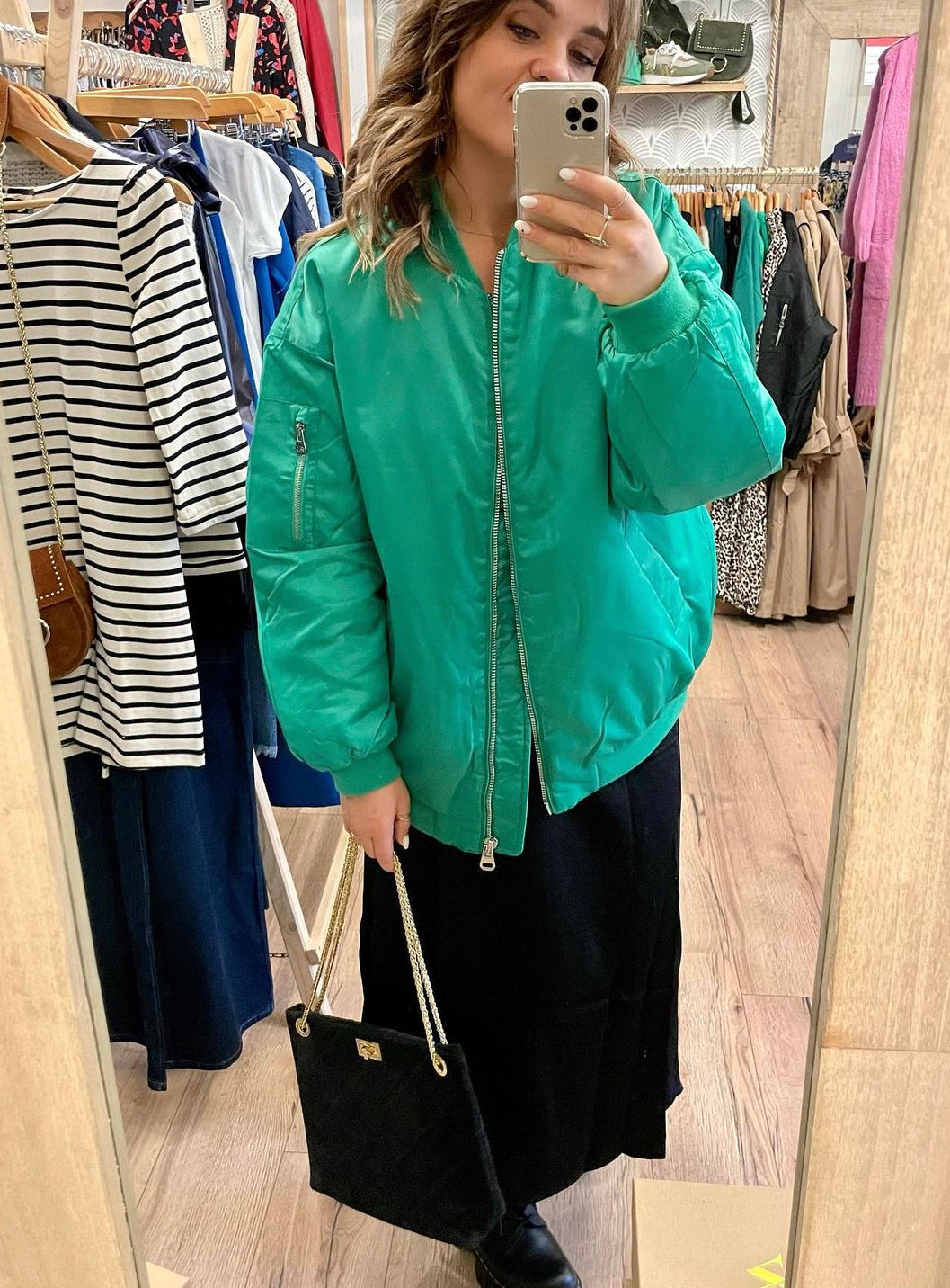 Blouson veste bomber vert avec fermeture éclair zip argentée  Printemps été 2023 Mode femme ma petite boutique 50 portbail