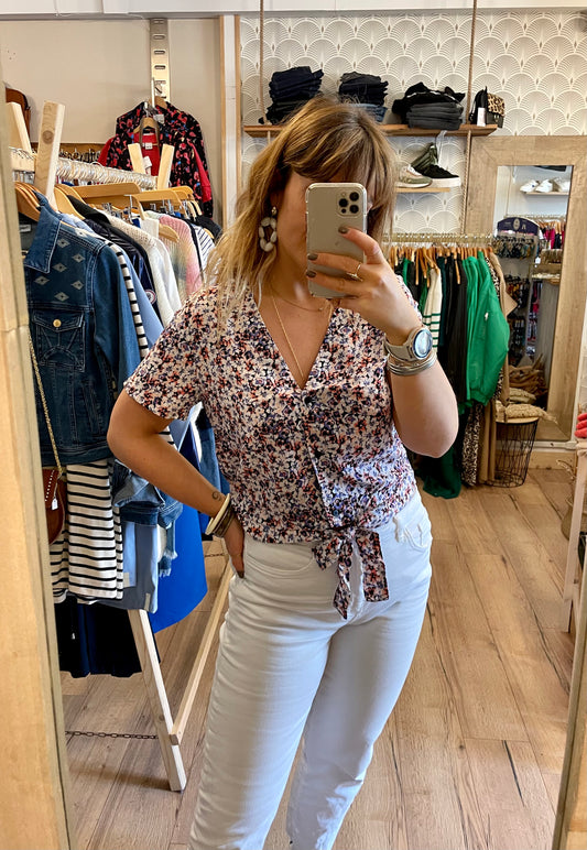 haut top fleur beige bleu rose avec manches courtes et noeud encolure v  Printemps été 2023 Mode femme ma petite boutique 50 portbail